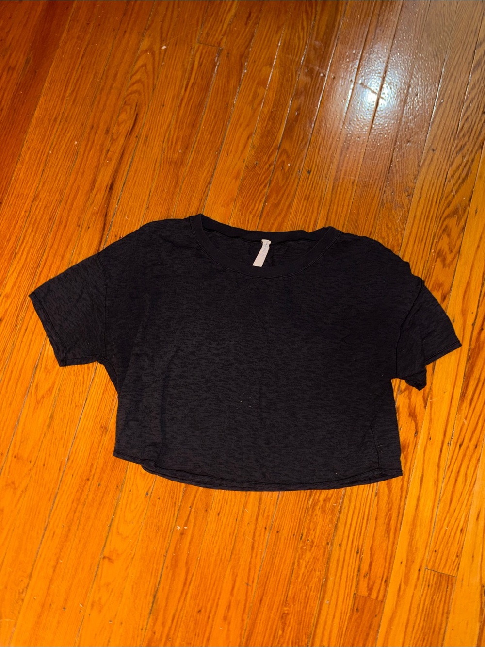lululemon athletica Black Cropped Tee